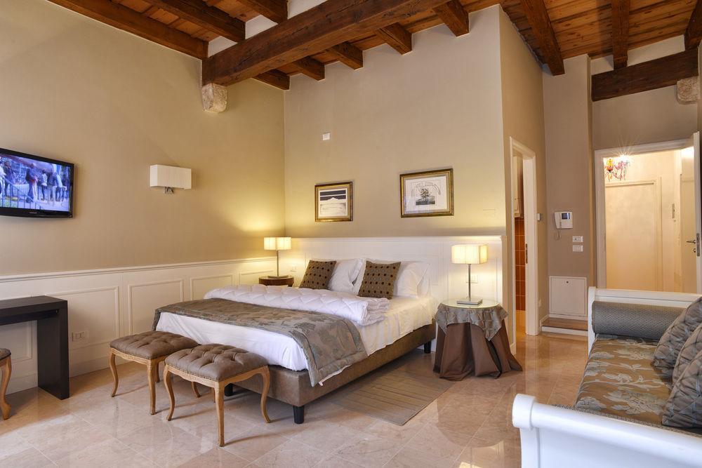 All'Opera Prima Bed & Breakfast Verona Exterior photo